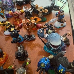 Skylanders lot
